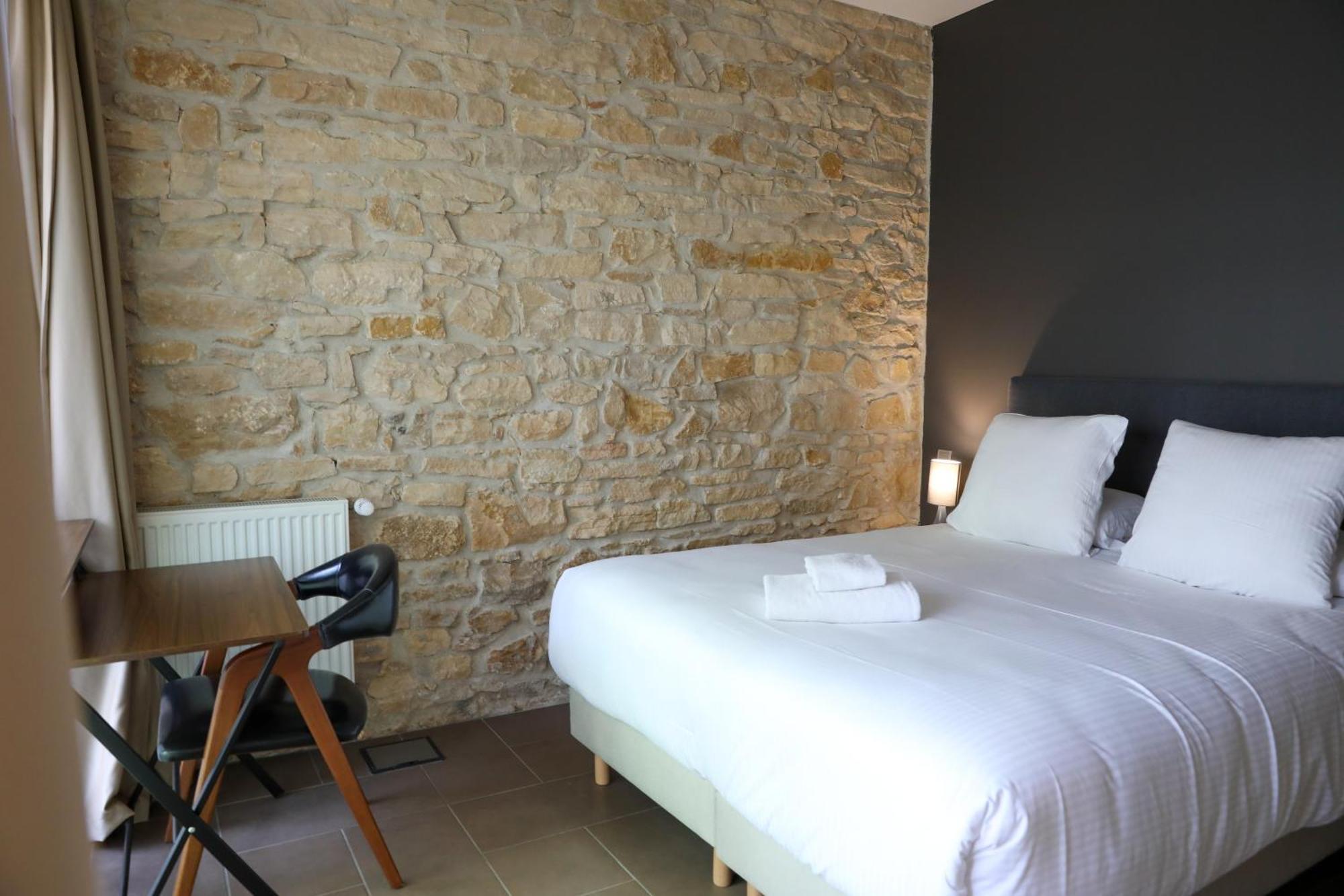 Sequoias Golf & Ressort Hotel Ruy-Montceau Exterior photo