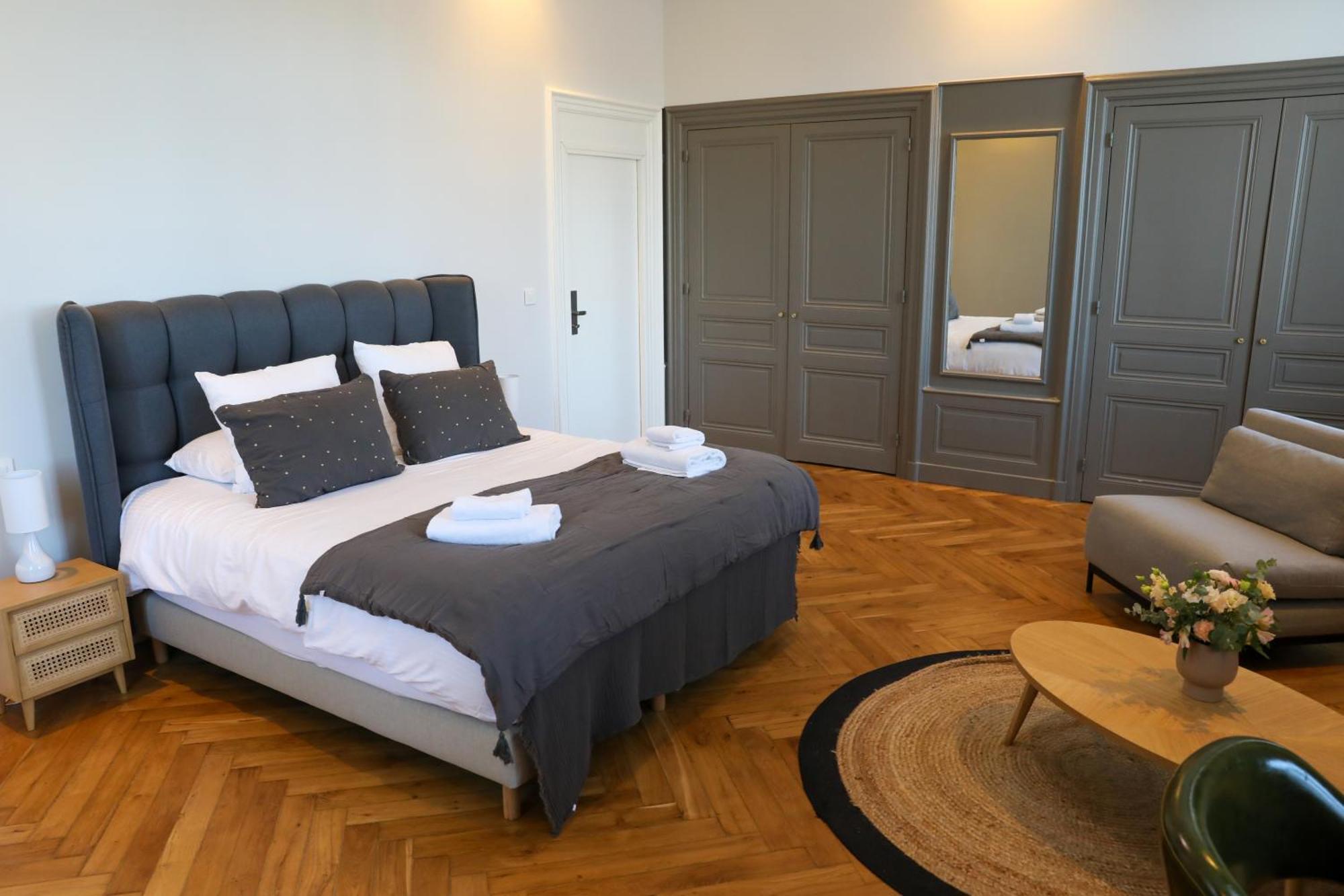 Sequoias Golf & Ressort Hotel Ruy-Montceau Exterior photo