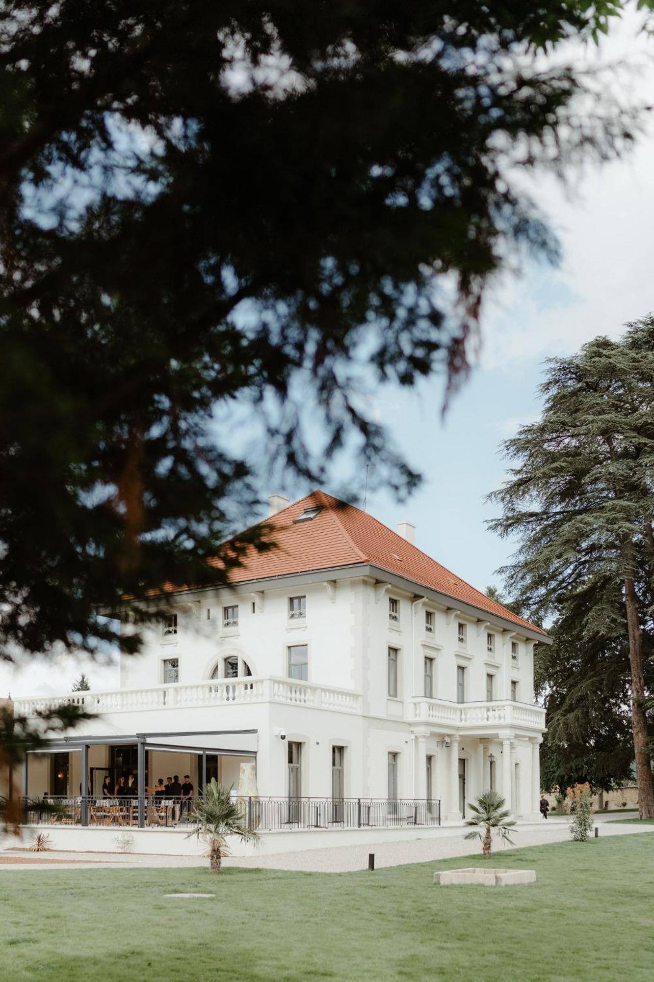 Sequoias Golf & Ressort Hotel Ruy-Montceau Exterior photo